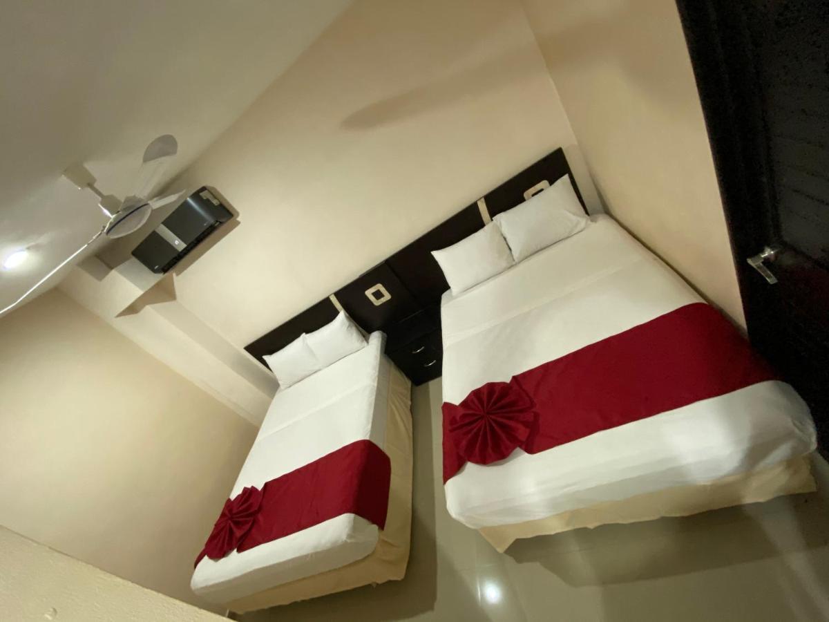 Suites La Roca By R&T كانكون المظهر الخارجي الصورة