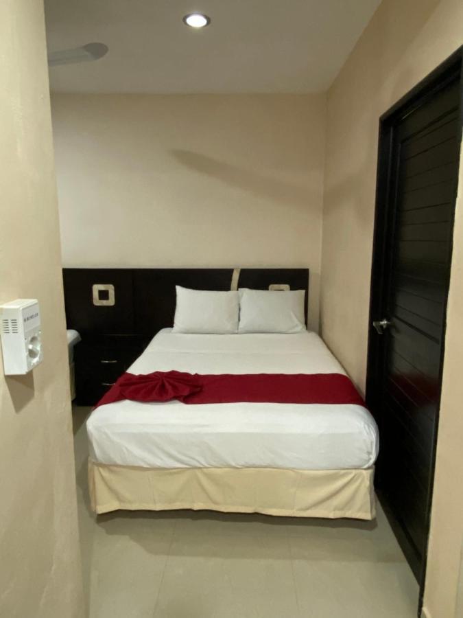 Suites La Roca By R&T كانكون المظهر الخارجي الصورة