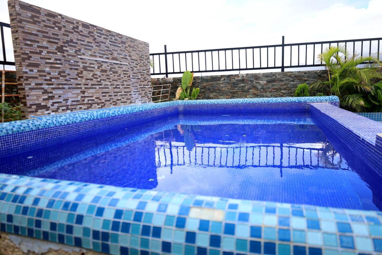 Suites La Roca By R&T كانكون المظهر الخارجي الصورة